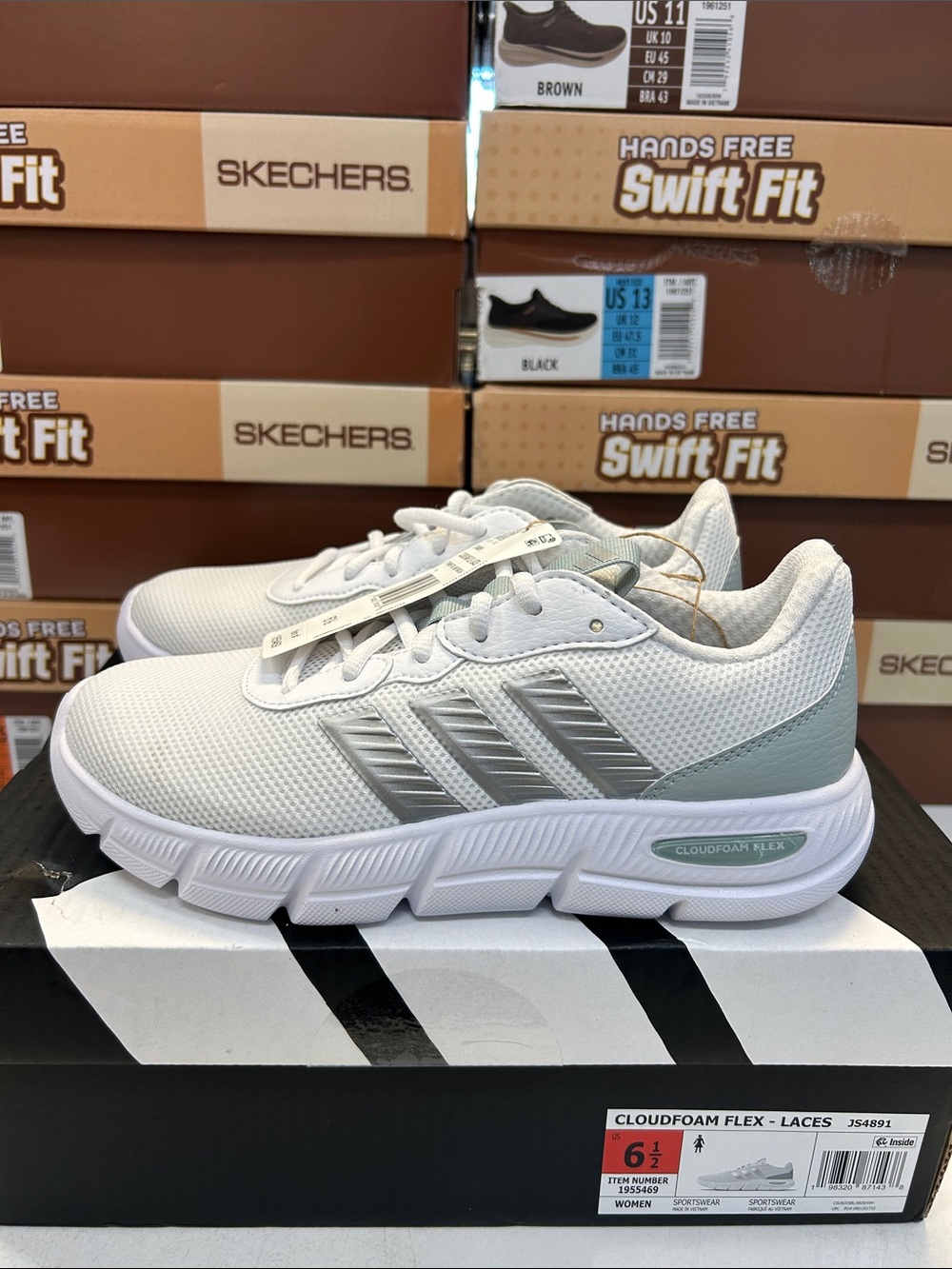 adidas Women’s Size 6.5 White and Silver Athletic Sneakers 0244